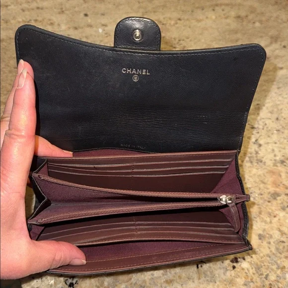 CHANEL Gusset Flap Leather Wallet